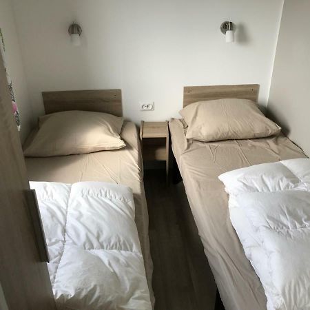 Caravan Middelkerke Hotel Esterno foto